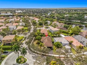 1561 Banyan Way, Weston FL 33327