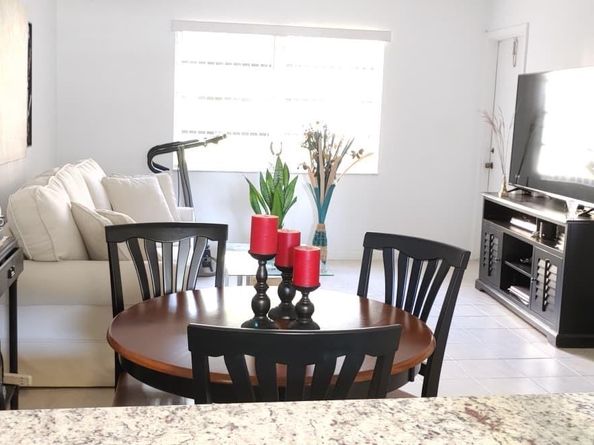 351 Cambridge Rd 107, Hollywood FL 33024