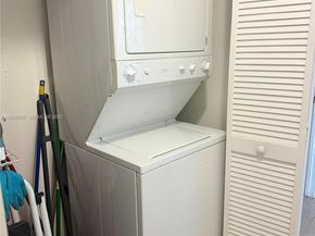 8395 SW 73rd Ave 417, Miami FL 33143