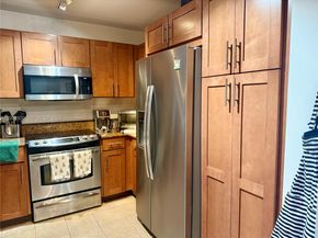 8395 SW 73rd Ave 417, Miami FL 33143