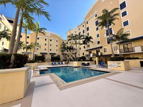 8395 SW 73rd Ave 417, Miami FL 33143