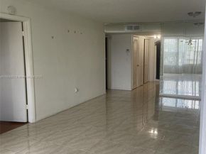 8285 Sunrise Lakes Blvd 202, Sunrise FL 33322