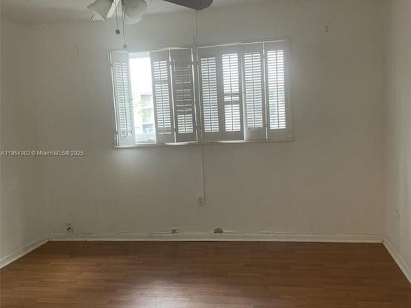 8285 Sunrise Lakes Blvd 202, Sunrise FL 33322