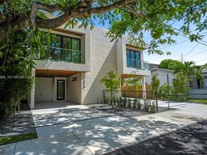 223 NW 51st St, Miami FL 33127