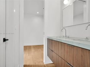 223 NW 51st St, Miami FL 33127