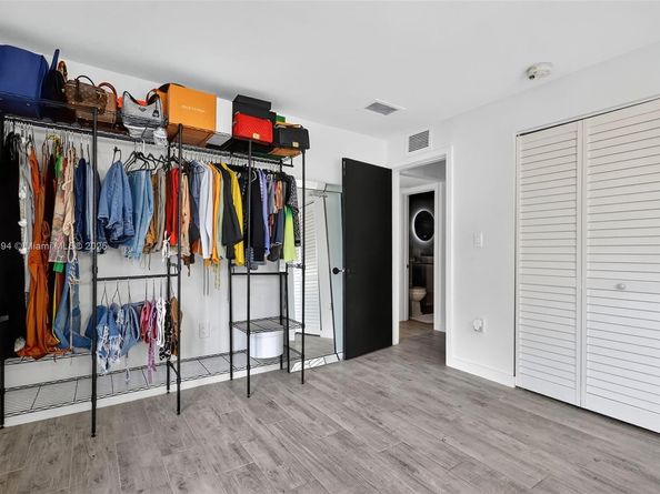 14055 NW 5th Pl, North Miami FL 33168