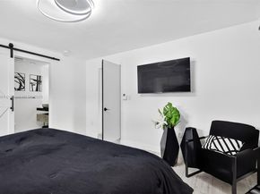 14055 NW 5th Pl, North Miami FL 33168