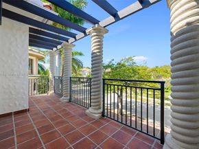 8162 Canopy Ter, Parkland FL 33076