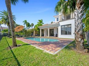 8162 Canopy Ter, Parkland FL 33076