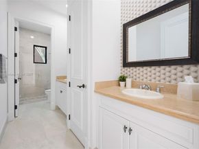 8162 Canopy Ter, Parkland FL 33076