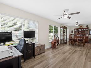 6945 NW 17th St, Margate FL 33063