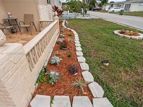 6945 NW 17th St, Margate FL 33063