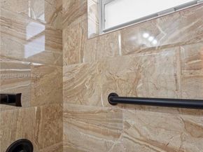 6945 NW 17th St, Margate FL 33063