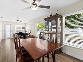 6945 NW 17th St, Margate FL 33063