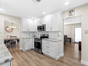 6945 NW 17th St, Margate FL 33063