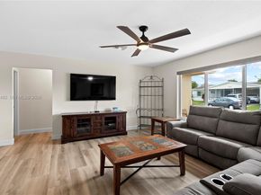 6945 NW 17th St, Margate FL 33063