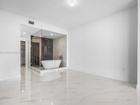 700 NE 24 1703, Miami FL 33137