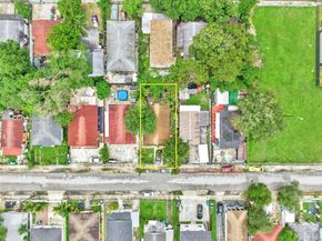 1736 NW 69th St, Miami FL 33147