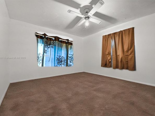 1736 NW 69th St, Miami FL 33147