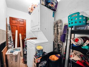 1736 NW 69th St, Miami FL 33147