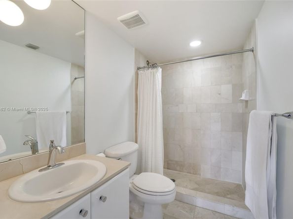 227 Michigan Ave 406, Miami Beach FL 33139