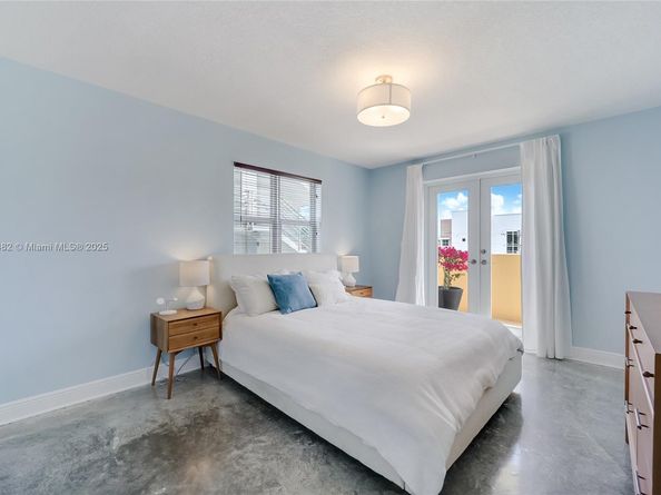 227 Michigan Ave 406, Miami Beach FL 33139