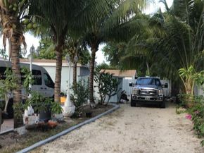 1860 NW 45th St, Miami FL 33142
