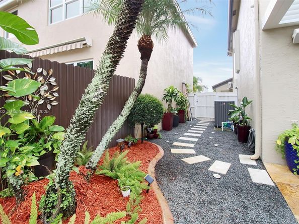 3160 SW 176th Way, Miramar FL 33029