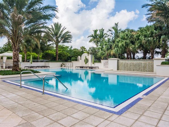 2800 Island Blvd 703, Aventura FL 33160