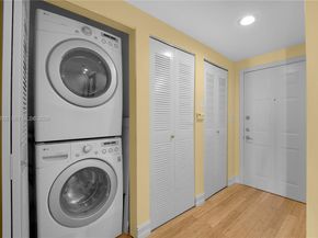 275 NE 18th St 808, Miami FL 33132