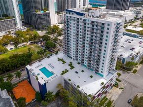 275 NE 18th St 808, Miami FL 33132