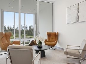 6671 NW 105th Pl 6671, Doral FL 33178