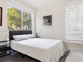 6671 NW 105th Pl 6671, Doral FL 33178