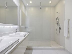 6671 NW 105th Pl 6671, Doral FL 33178