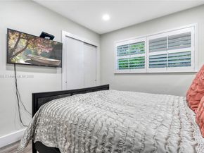 2210 NE 62nd St, Fort Lauderdale FL 33308