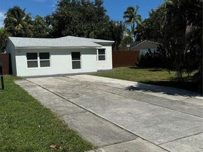 1829 NE 176th St, North Miami Beach FL 33162