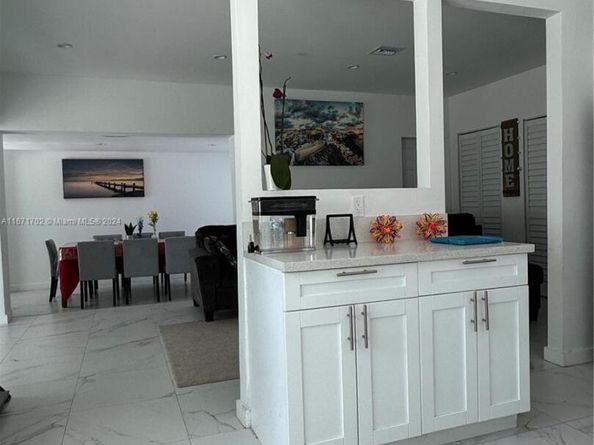 1829 NE 176th St, North Miami Beach FL 33162