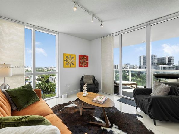 1871 NW S River Dr 1507, Miami FL 33125