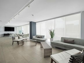 1871 NW S River Dr 1507, Miami FL 33125