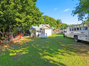 2142 NW 33rd St, Miami FL 33142