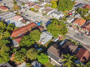 2142 NW 33rd St, Miami FL 33142