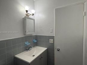 2915 Plunkett St 12A, Hollywood FL 33020