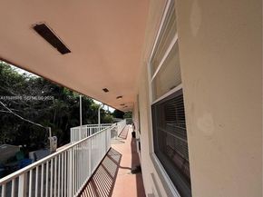 2915 Plunkett St 12A, Hollywood FL 33020