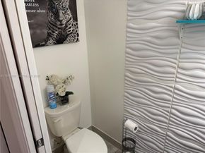 330 NW 33rd Ln, Pompano Beach FL 33069