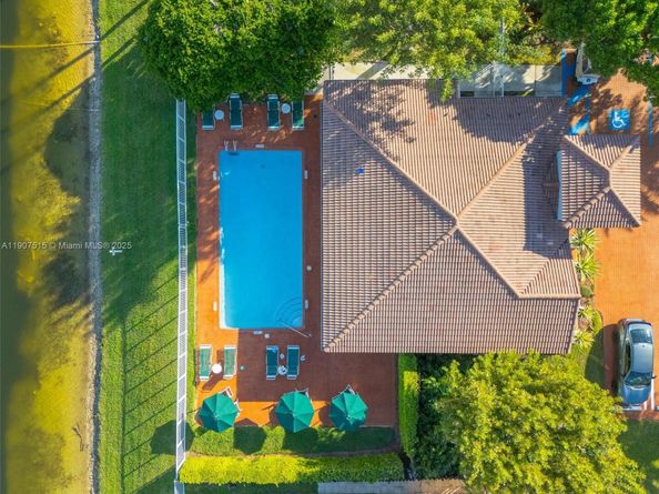 4450 NW 109th Ct, Doral FL 33178