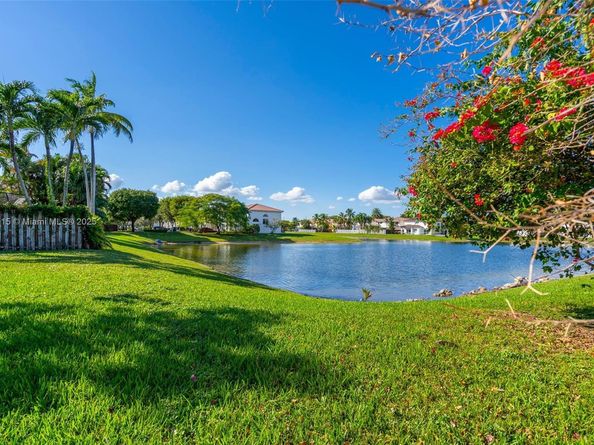 4450 NW 109th Ct, Doral FL 33178