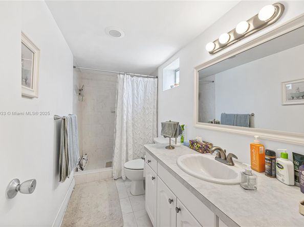 3550 NE 169th St 112, North Miami Beach FL 33160