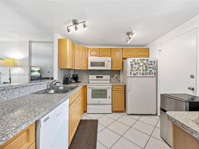 3550 NE 169th St 112, North Miami Beach FL 33160