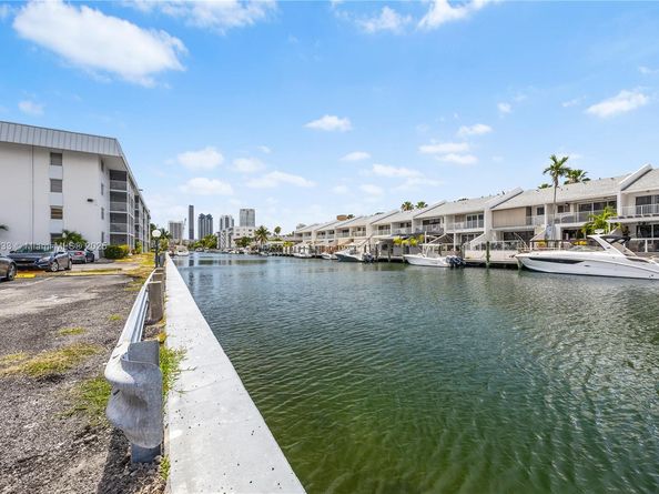 3550 NE 169th St 112, North Miami Beach FL 33160
