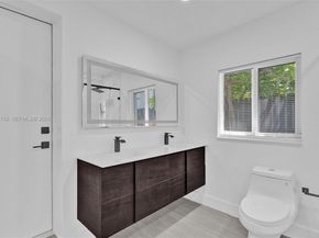 633 NE 70th St, Miami FL 33138